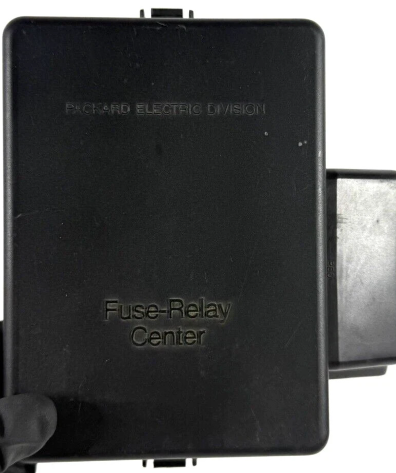 🔥95-97 SILVERADO TAHOE SUBURBAN UNDER HOOD ENGINE LID TOP FUSE BOX RELAY COVER