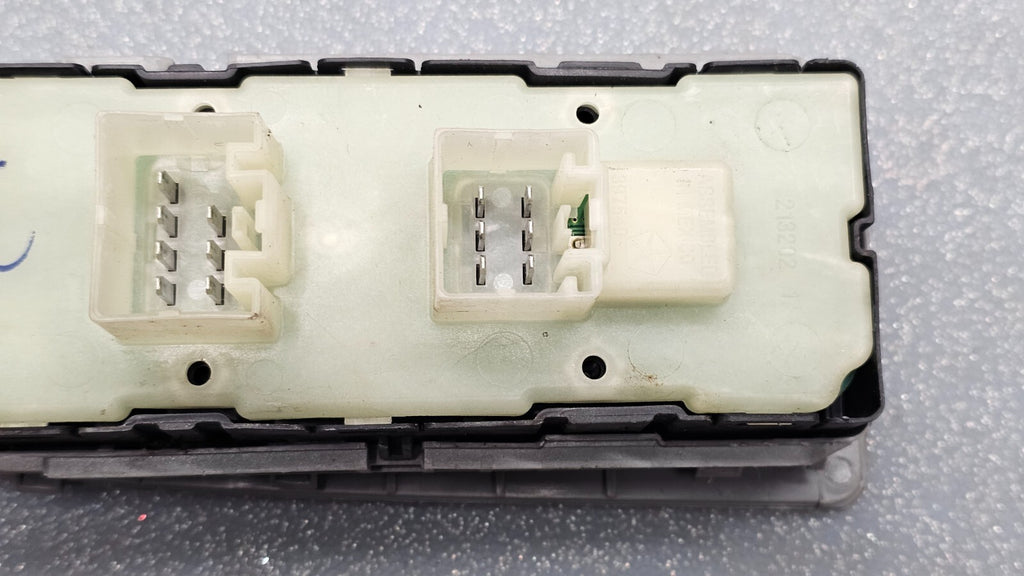 🔥07-14 Chrysler 200 patriot Dakota Left Driver Master Window Switch Grey