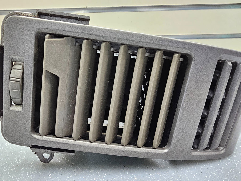 05-15 TITAN ARMADA QX56 DASH RIGHT PASSENGER AIR VENT HEATER FILTER CONDITIONER