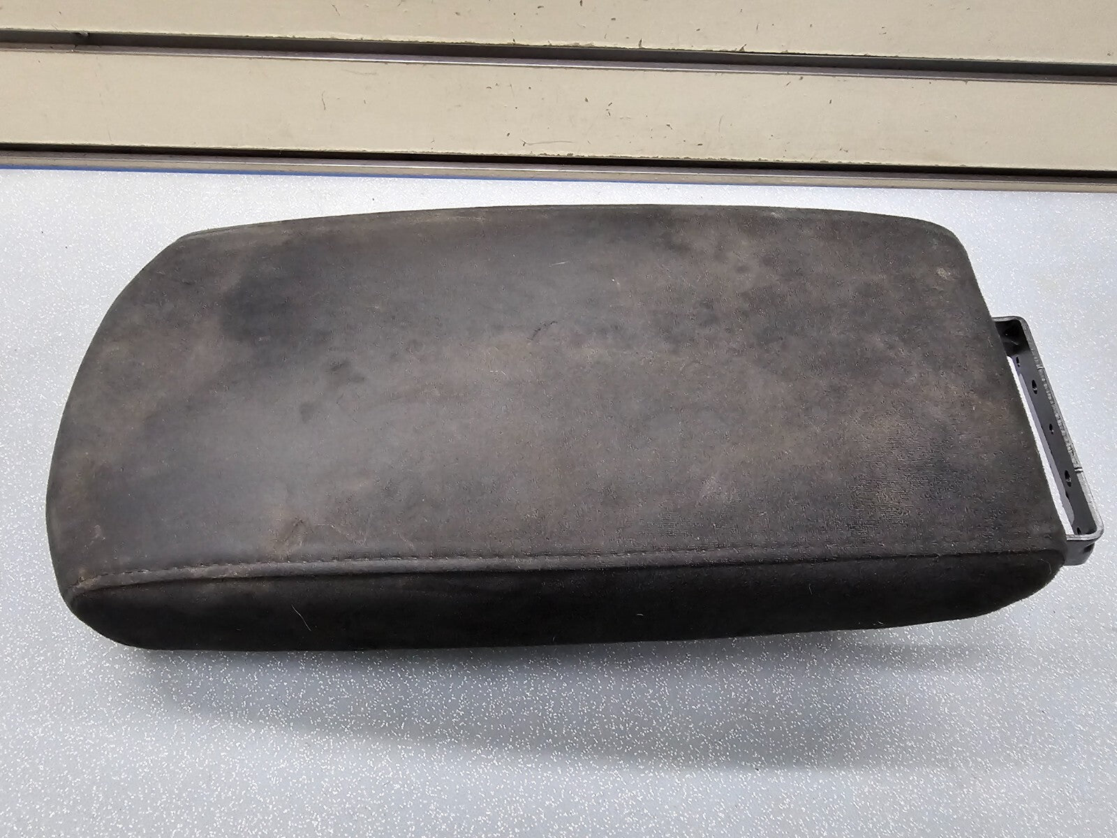 09-14 Maxima 13-18 Altima Center Console Lid Top Armrest Cloth Assembly Black