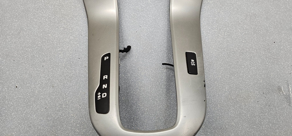 🔥11-15 Chevy Cruze INDICATOR TRANSMISSION GEAR SHIFTER TRIM BEZEL SILVER OEM