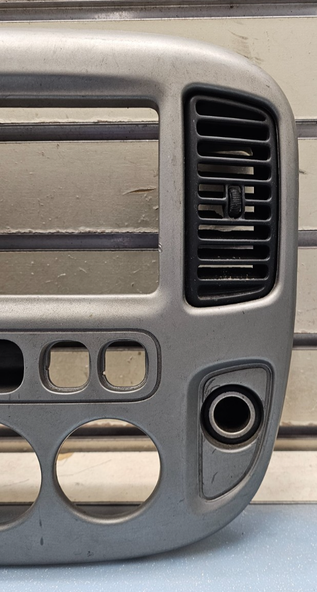 🔥2001-2007 FORD ESCAPE CENTER DASH RADIO A/C CLIMATE TRIM BEZEL SILVER OEM
