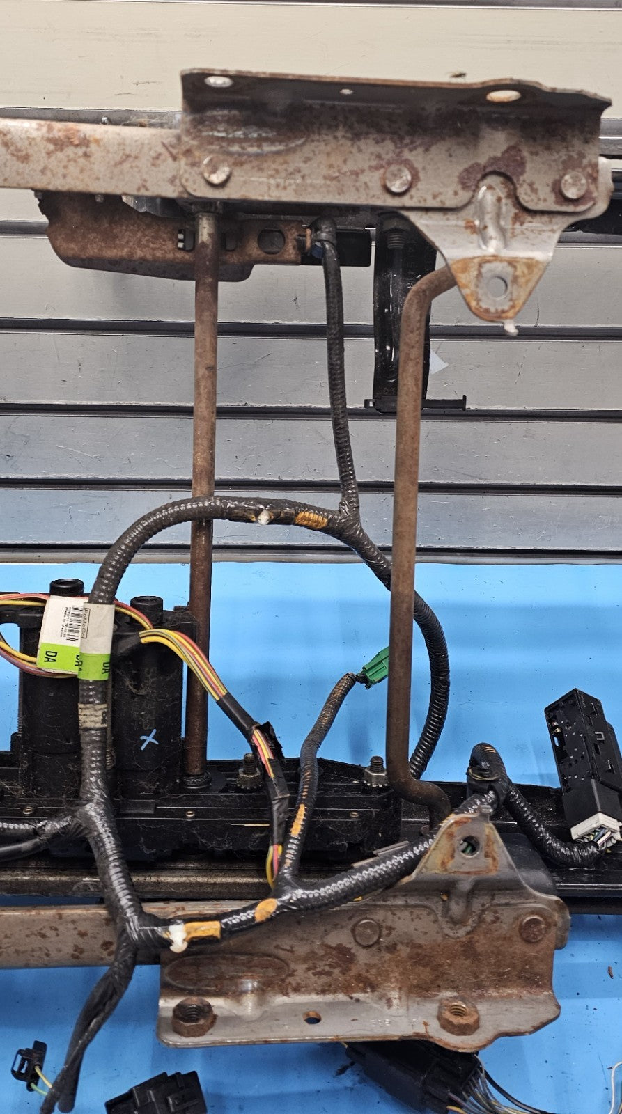 🔥08-12 Ford Escape Mariner Left Driver 6 Way Power Adjustable Seat Track OEM