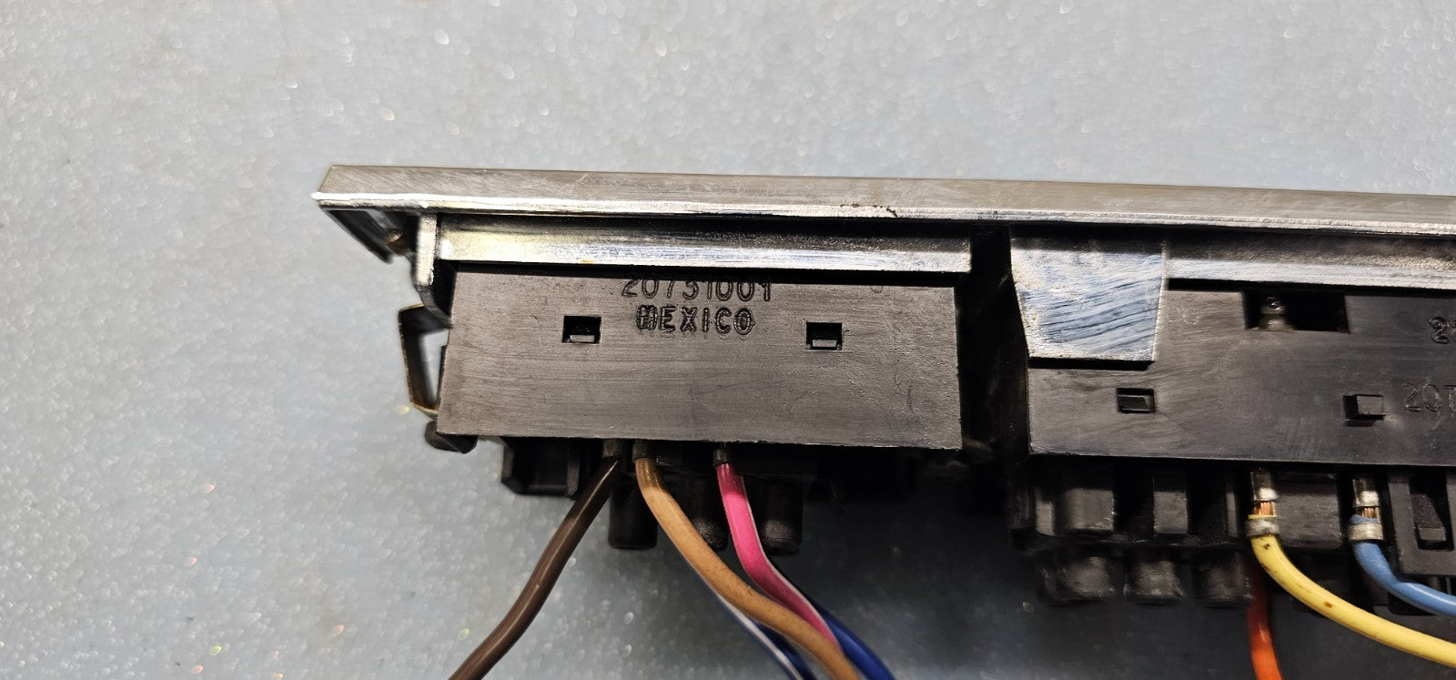 🔥89-93 CADILLAC DEVILLE RH PASSENGER POWER WINDOW SEAT SWITCH GM OEM