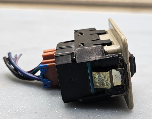 🔥00-02 Tahoe Suburban Yukon Rear Power Window Switch TAN