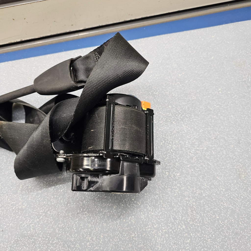 🔥2013-2015 Ford Focus Front Left Driver Seat Belt Retractor Assembly Black OEM
