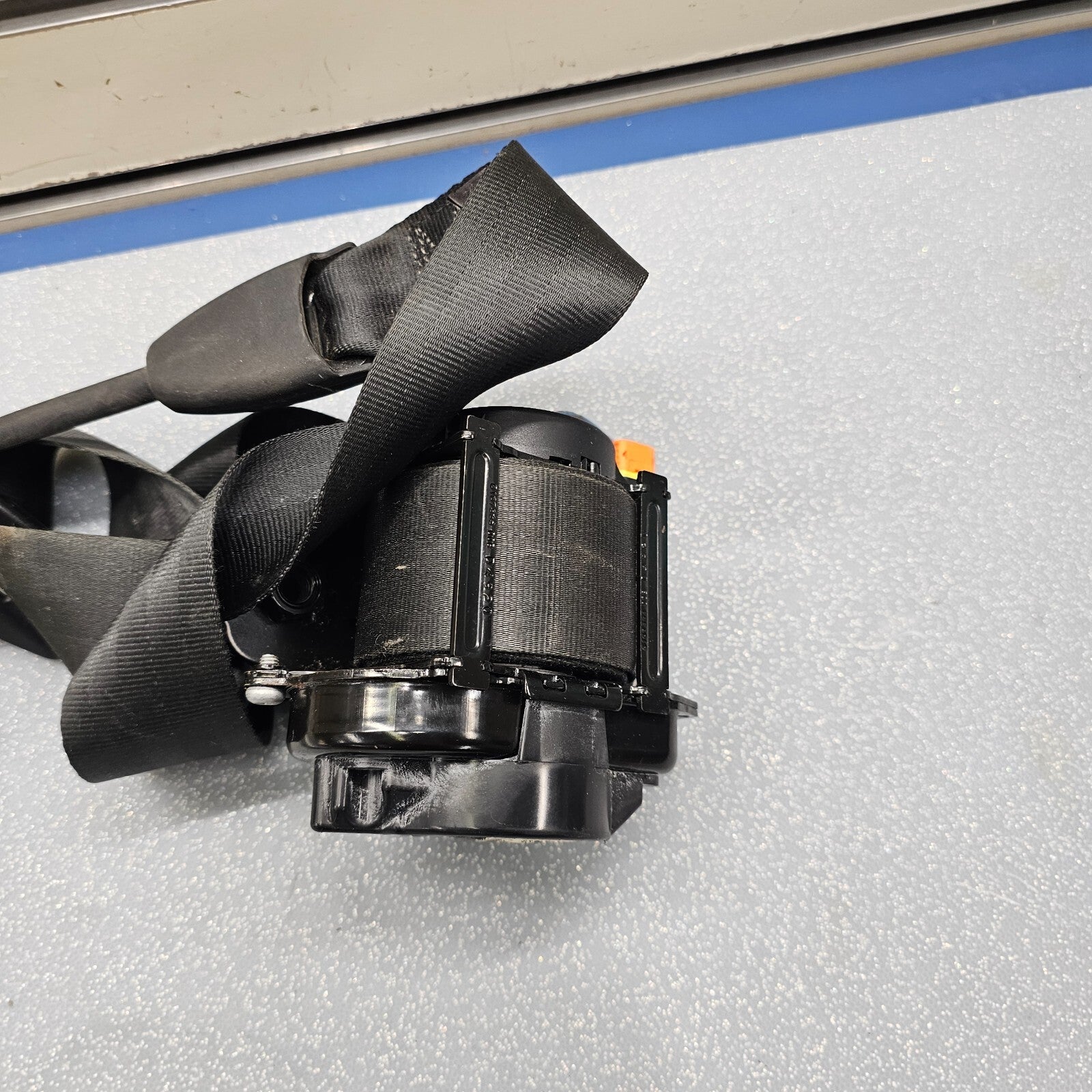 🔥2013-2015 Ford Focus Front Left Driver Seat Belt Retractor Assembly Black OEM