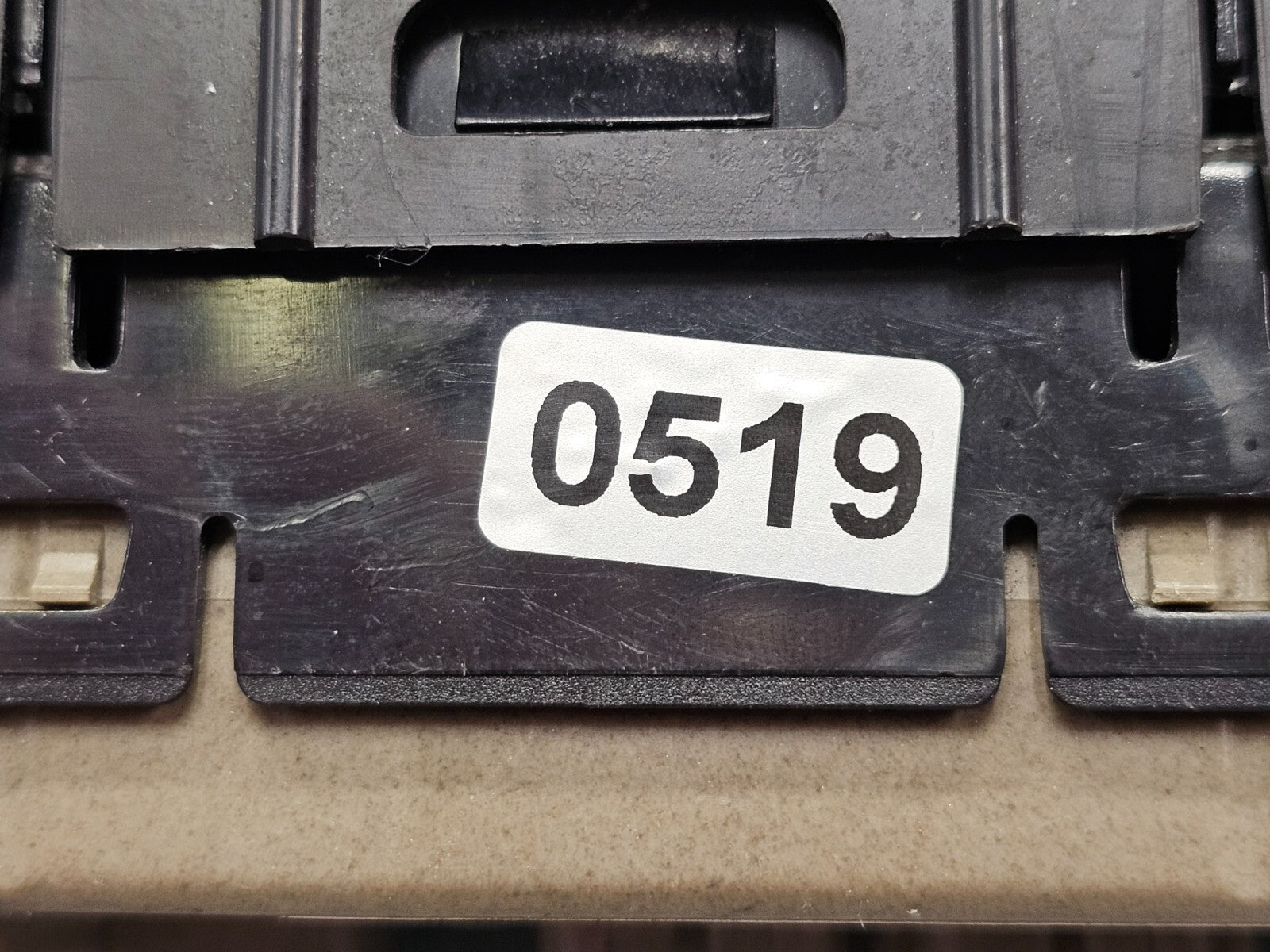 03-06 Silverado Sierra Power Front Driver Window Control Switch Assembly WS4