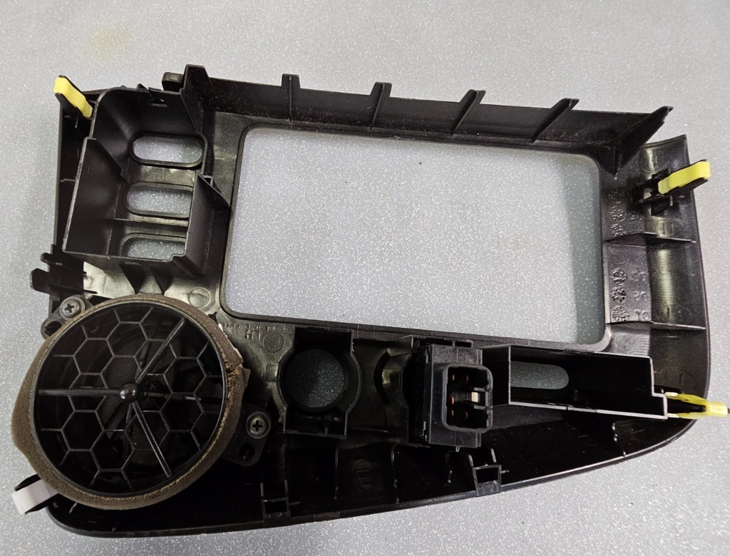🔥03-08 Toyota MATRIX Pontiac VIBE Center Dash Radio Bezel Trim Panel SILVER B26