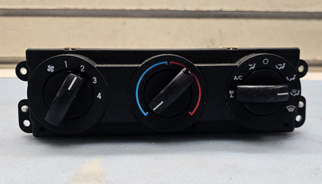 🔥05-07 Ford F250 F350 Dash AC Heater Temperature Climate Control Conditioner