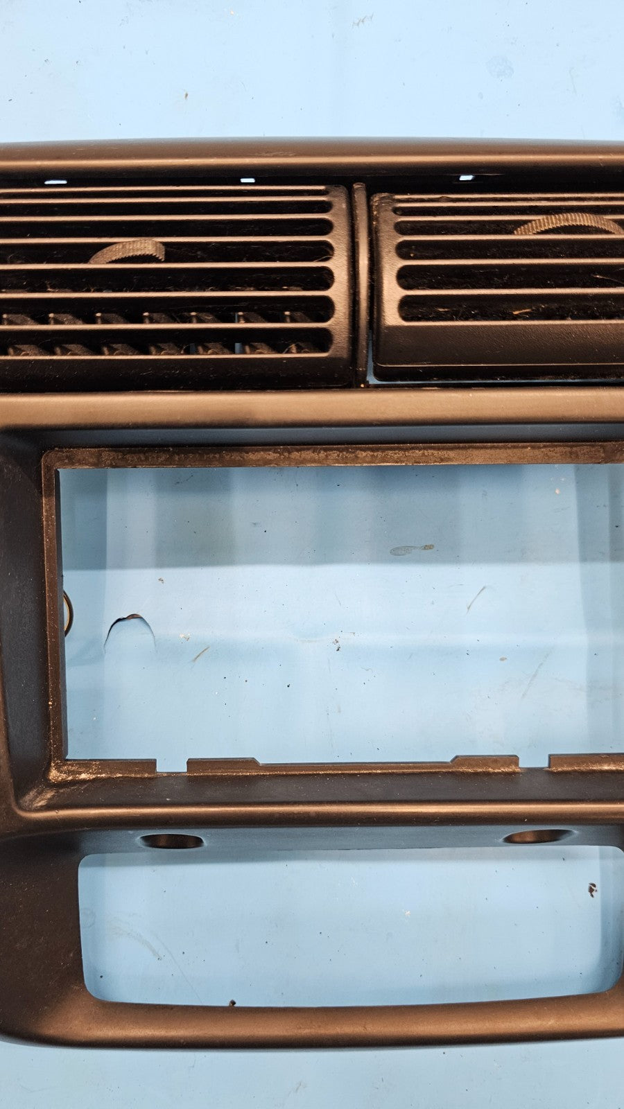 95-10 Ranger EXPLORER Center Dash Radio Stereo Display Bezel Trim Panel BLACK B2