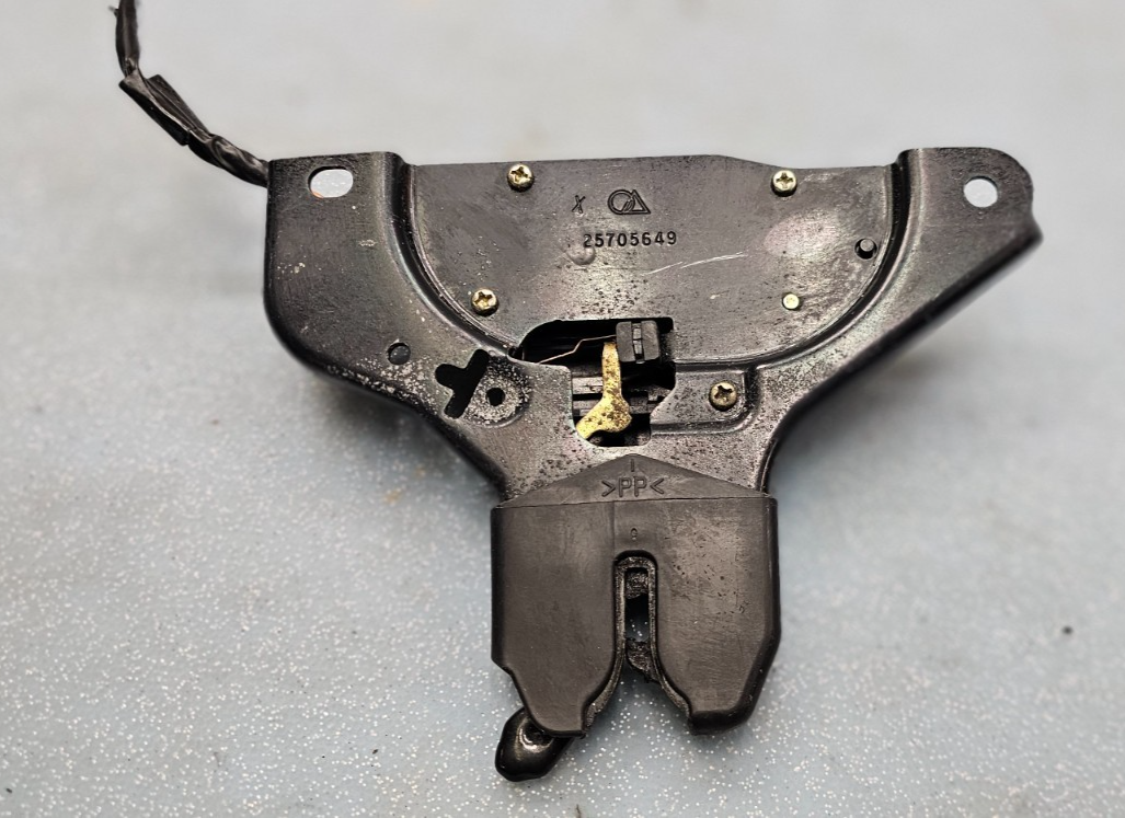 🔥2003-2007 Cadillac CTS/2005-2011 STS Trunk Lock Latch Actuator Release Lid OEM
