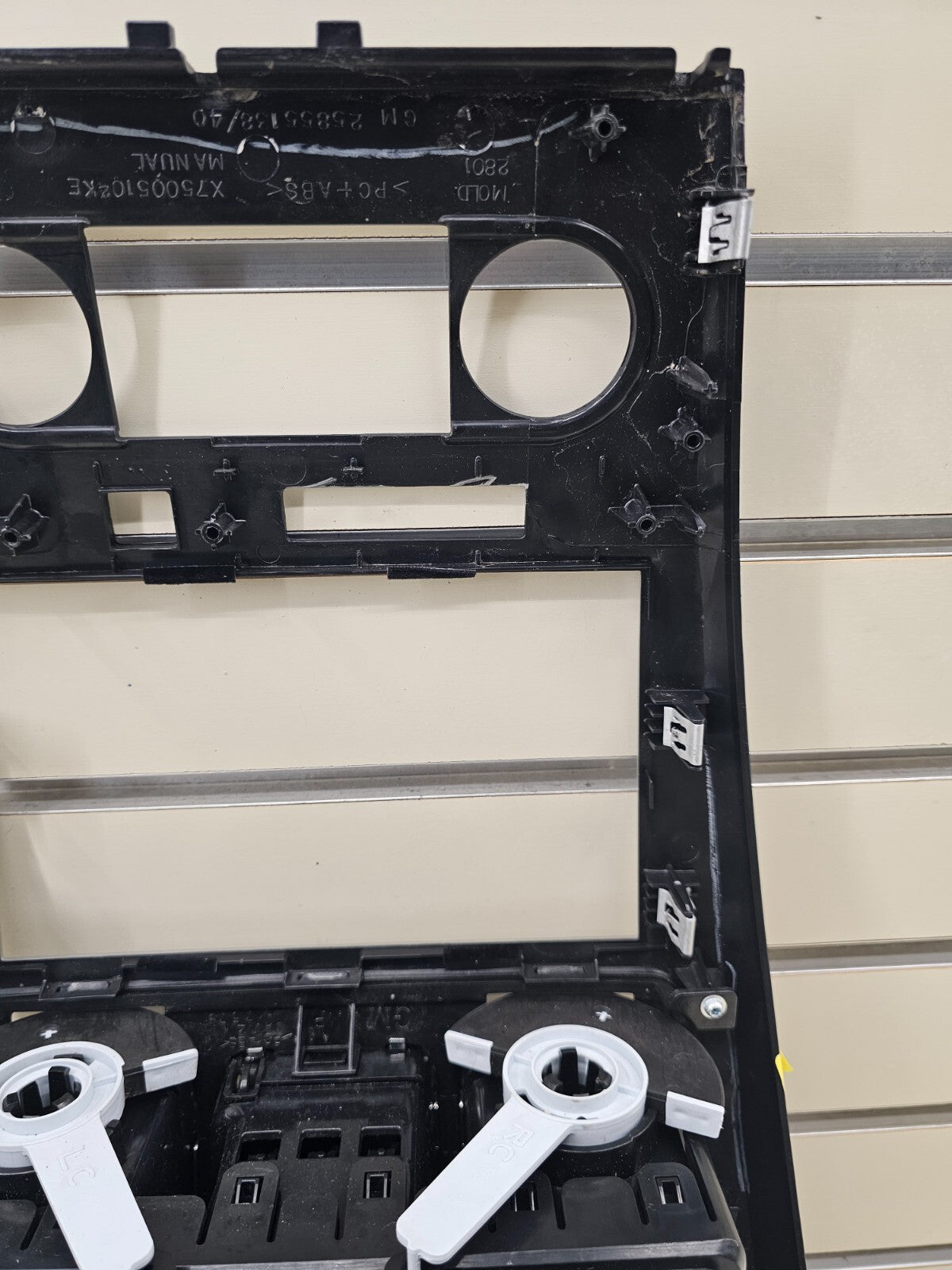🔥07-12 GMC Acadia Center Dash Radio Bezel Climate Control Trim Panel Silver OEM