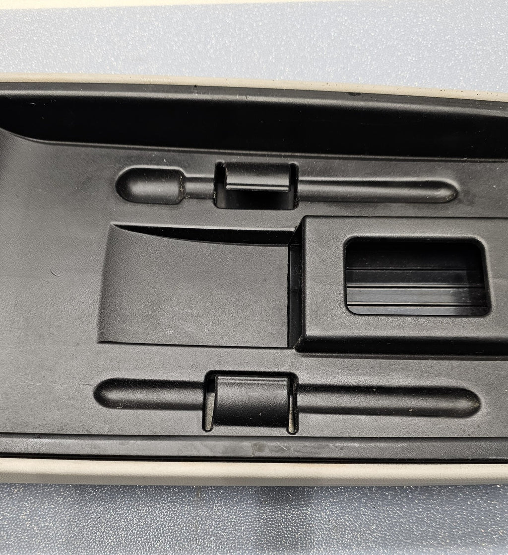 🔥05-07 Chrysler 300 Dodge CHARGER Center Console ARMREST Lid Cover TAN L28