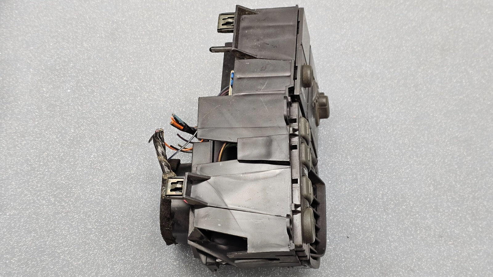 🔥99-06Chevy Silverado Sierra Tahoe Dash left Driver Air Vent Conditioning Black