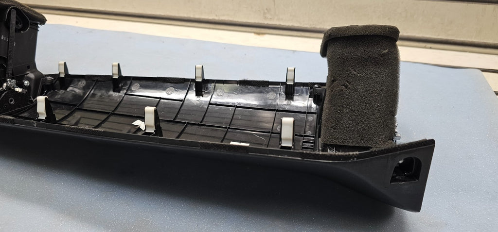 🔥11-16 KIA SPORTAGE LEFT DASHBOARD TRIM WITH AIR VENTS BLACK OEM
