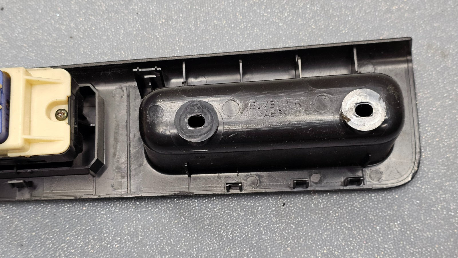 🔥04-12 Colorado Canyon Front Right Passenger Window Control Power Switch Black