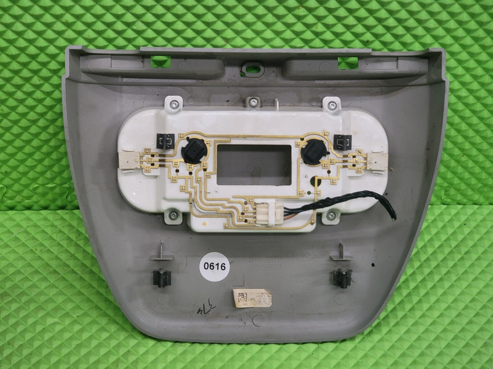04-08Ford F150 Overhead Console Front Center Dome Map Light Roof Rail SwitchGRAY