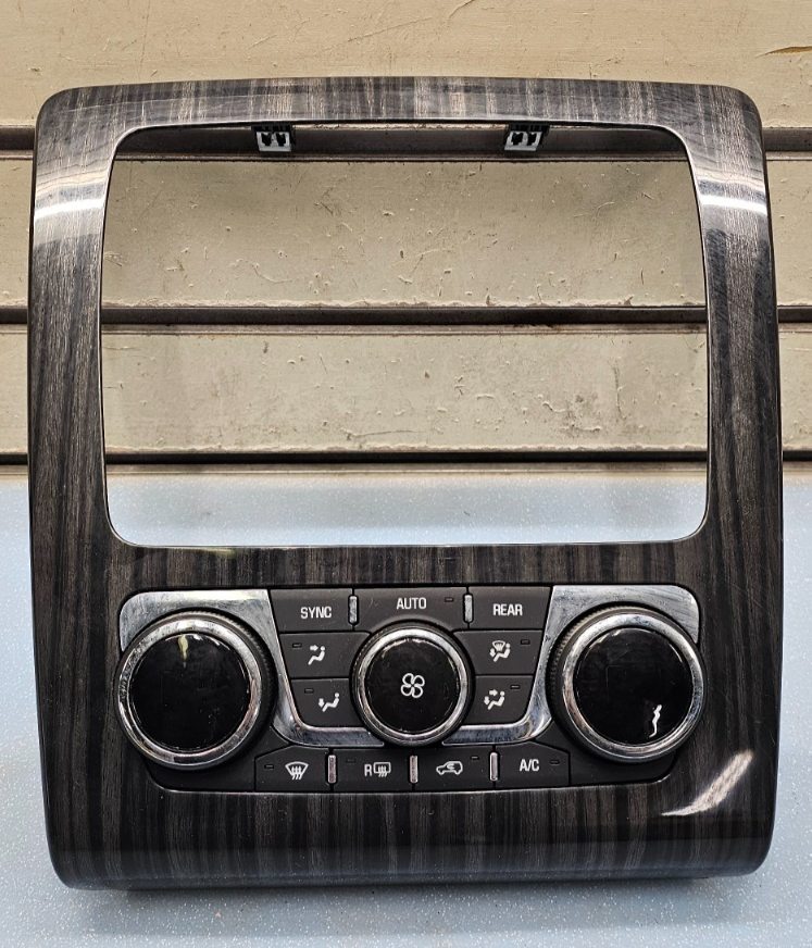 🔥13-17 Buick Enclave Dash Radio Stereo Receiver Climate Control Bezel Black