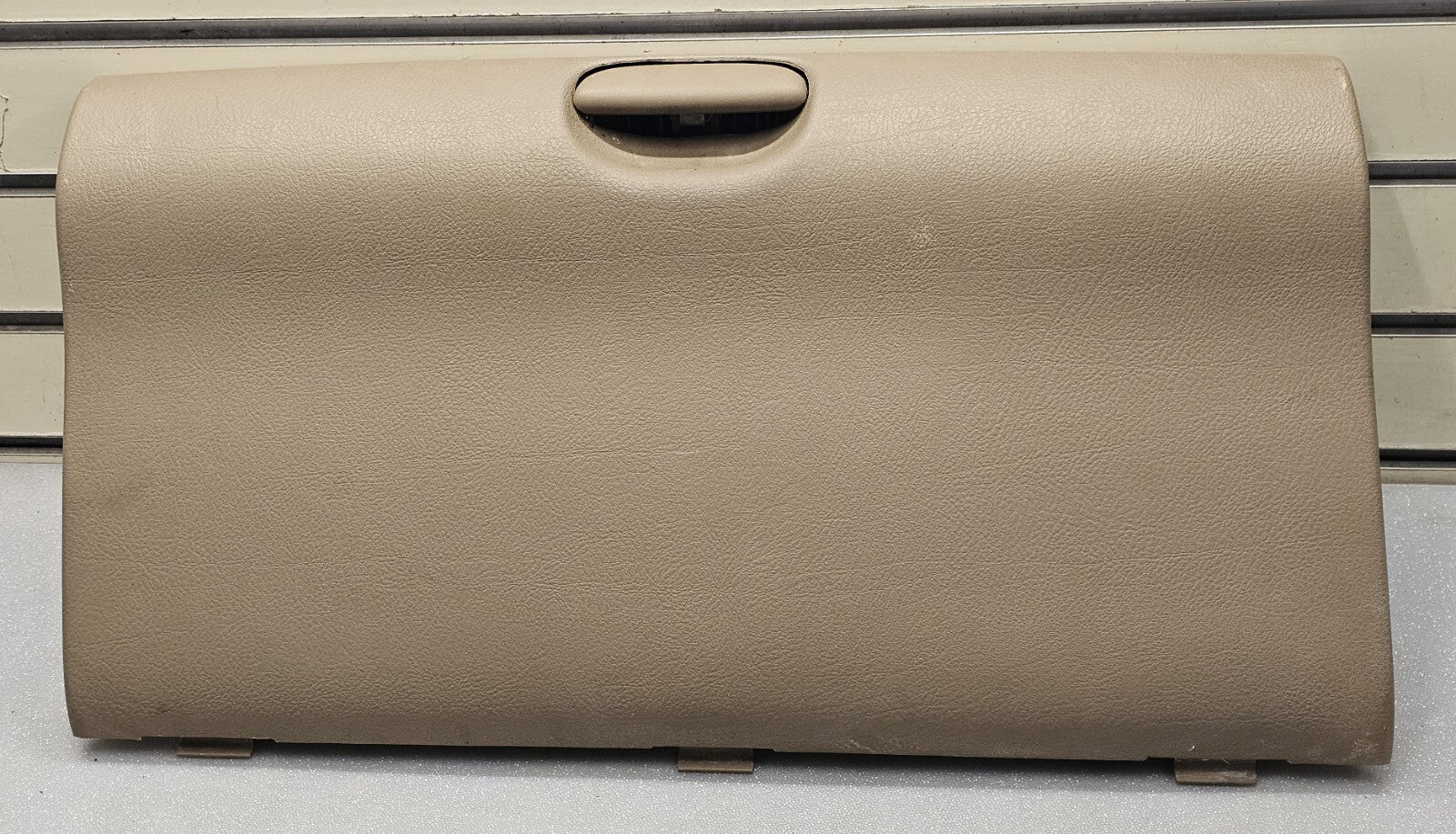 🔥98-01 Dodge RAM Dash GLOVE BOX Storage Compartment Door Lid Assembly Tan