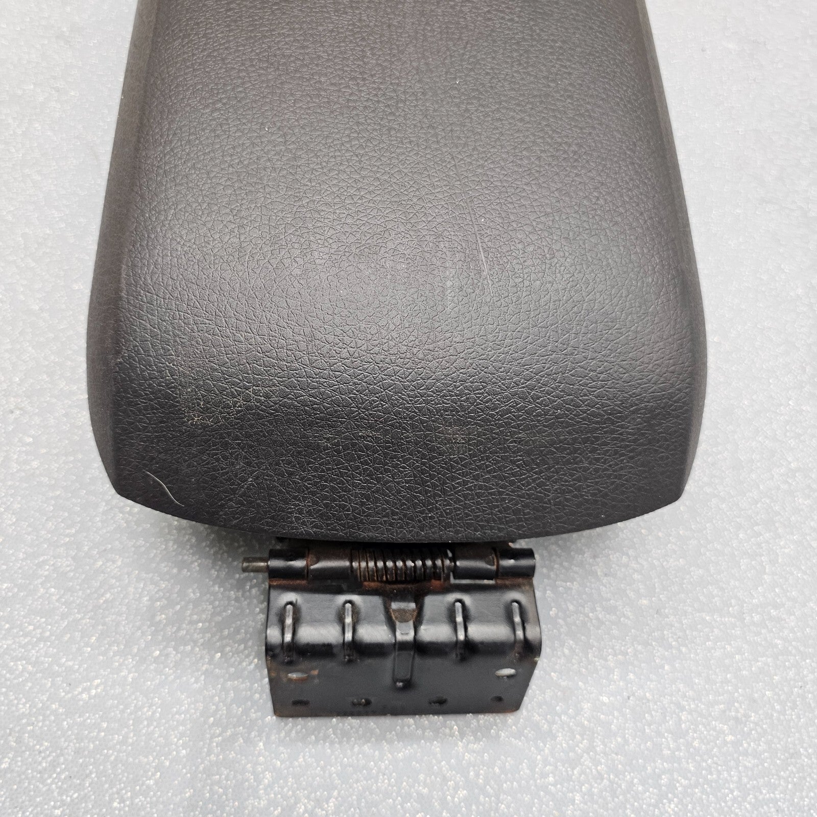 07-10 Edge Front Center Console Lid Leather Armrest Assembly Top Cover Black