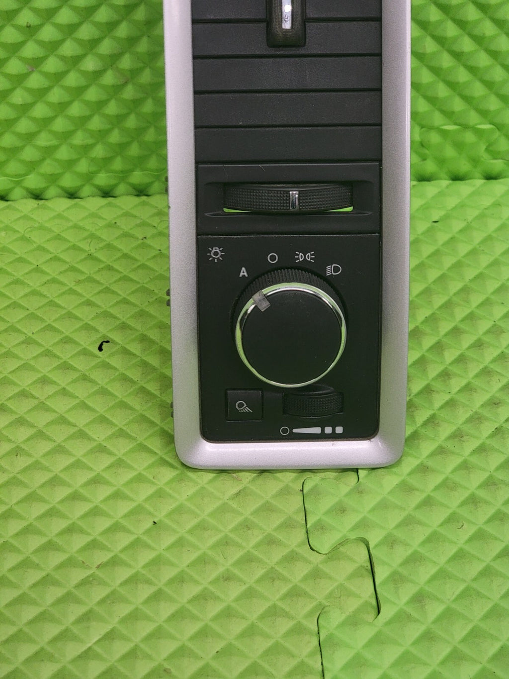 🔥2009-2012 DODGE RAM LEFT A/C AIR VENT OUTLET HEADLIGHT SWITCH OEM