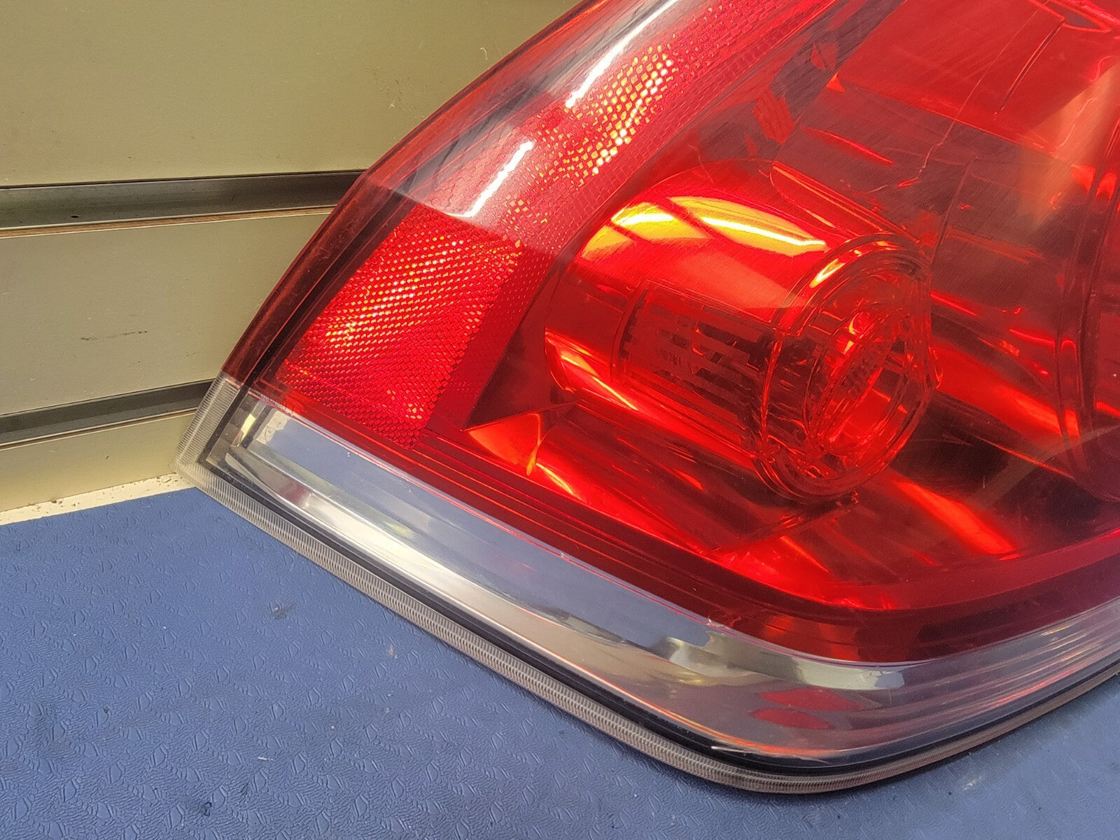 🔥2006-2013 Chevy Impala Tail Light Brake Lamp LH LEFT DRIVERS Side OEM