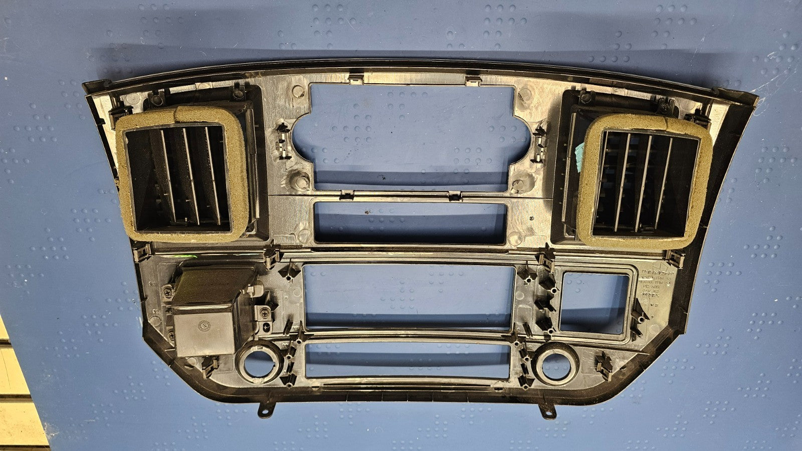 🔥06-08 Dodge RAM Dash RADIO Stereo Bezel Climate Trim Panel Silver/Grey B11