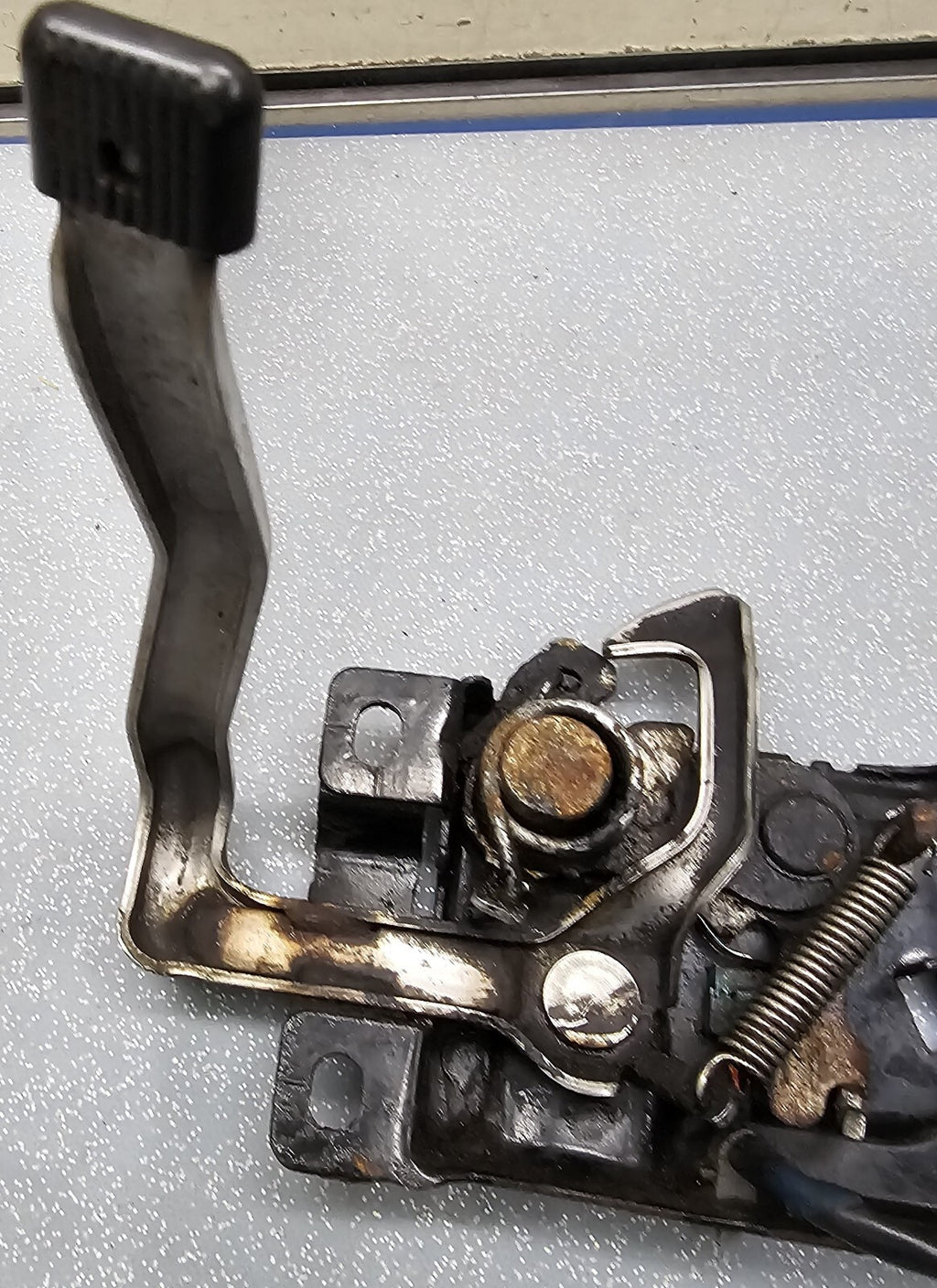 🔥1999 - 2004 HONDA ODYSSEY HOOD LATCH LOCK WITH SENSOR OEM