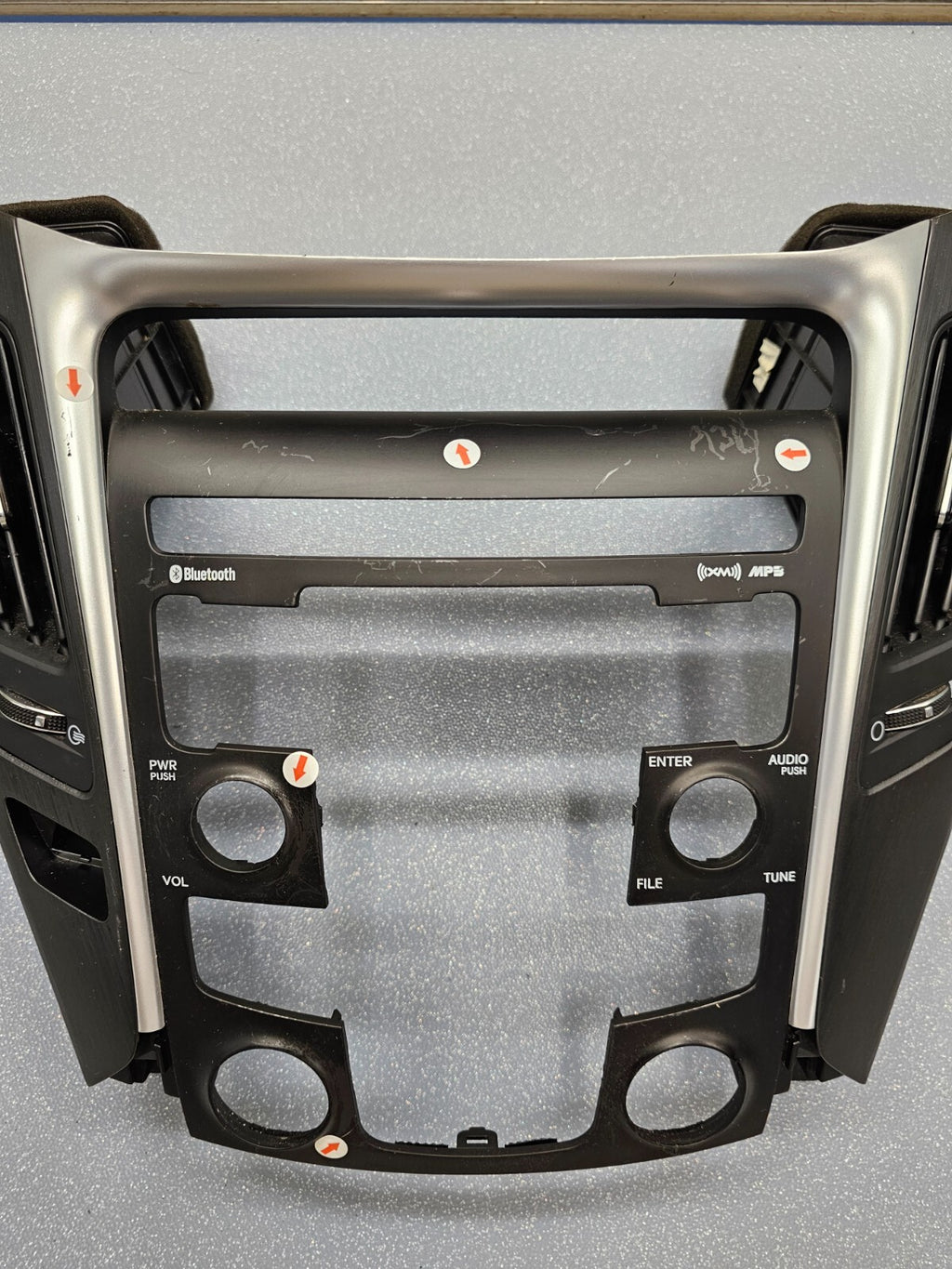 11-14 Sonata Center Dash Radio Bezel Trim Panel Climate Assembly DK GRAY/SILVER