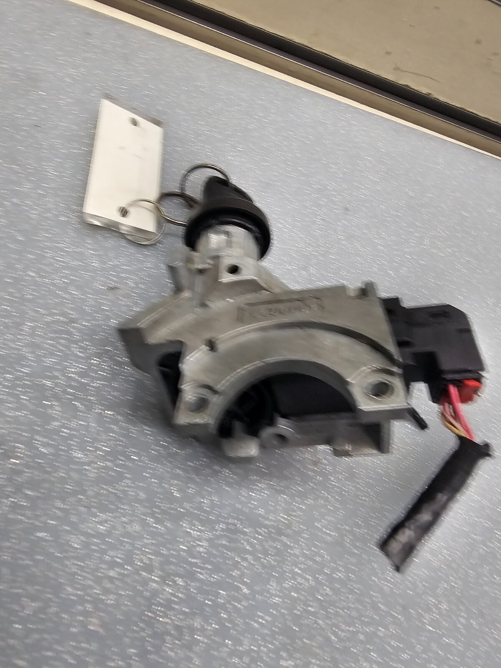 🔥07-13 Silverado Sierra STEERING COLUMN IGNITION LOCK CYLINDER HOUSING ASSEMBLY