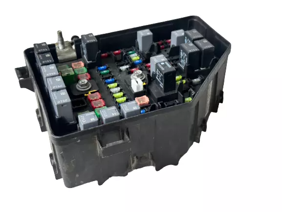 10-11 Buick Enclave Fuse Box Relay Control Module Unit Accessory Wiring Junction