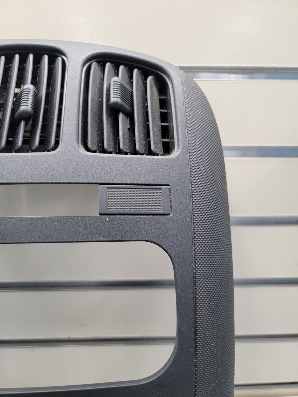 🔥01-07 Dodge Caravan Town & Country Voyager dash radio climate TRIM bezel BLACK