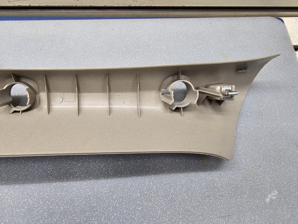 🔥07-13 Silverado Sierra A Pillar Roof Molding Right Speak LIGHT GRAY P2 BOSE