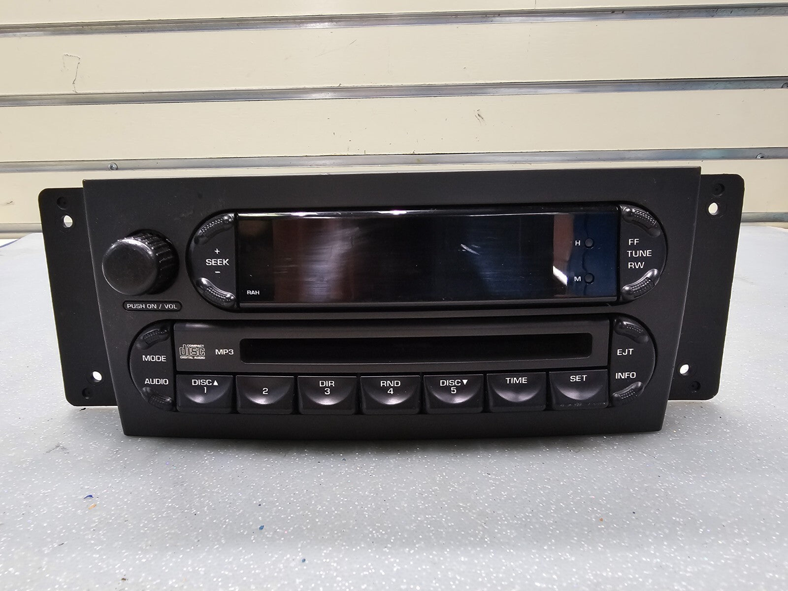 🔥04-08 Chrysler Pacifica Stereo Am/fm Radio Mp3 CD Player P05094564AE