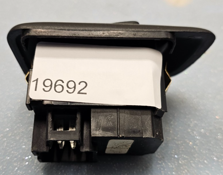 03-06 Silverado Tahoe Suburban Yukon Sierra Right Rear Window Door Switch Black