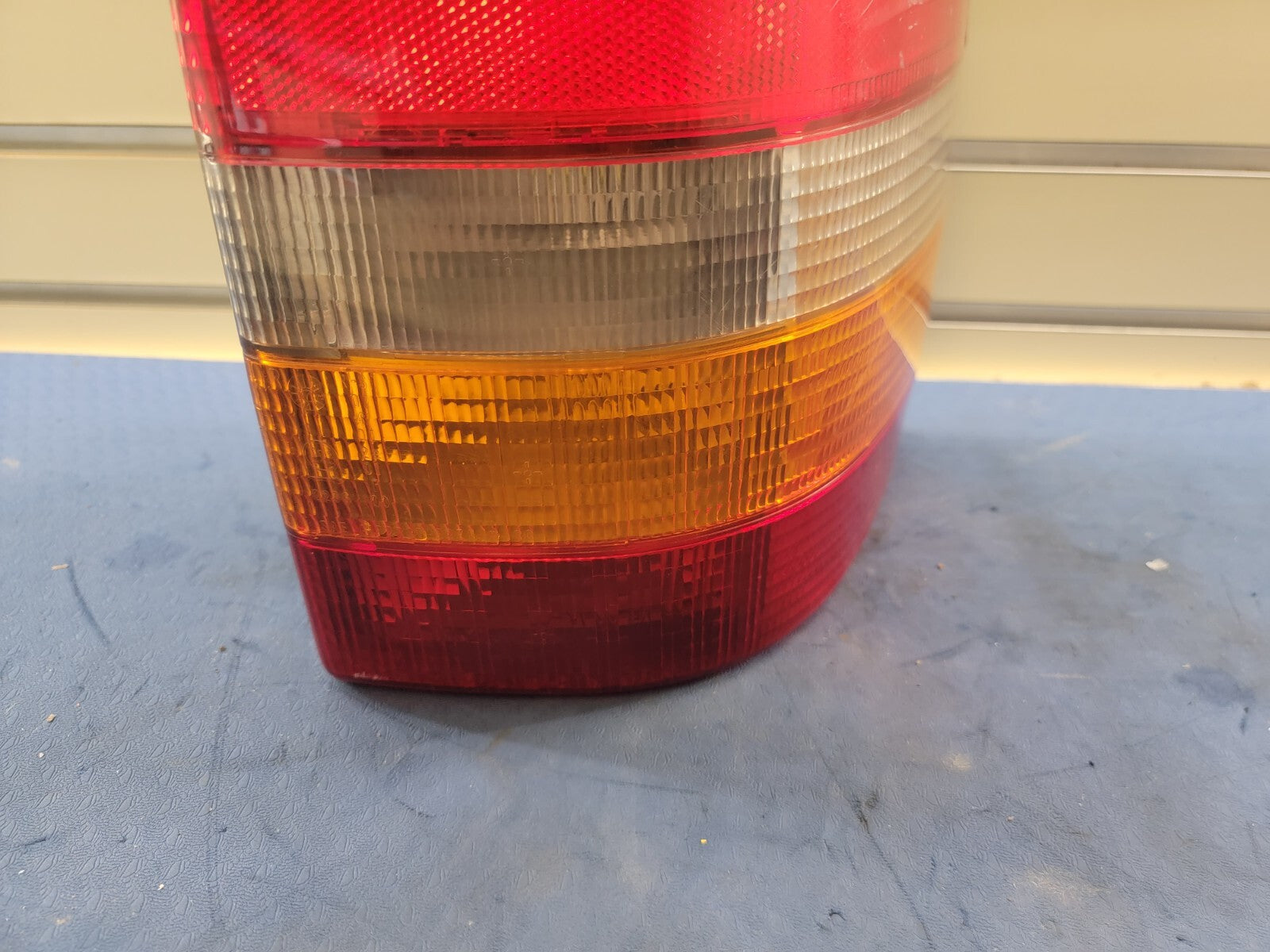 🔥1993-1998 JEEP GRAND CHEROKEE TAIL LIGHT LH PASSENGER SIDE OEM USED