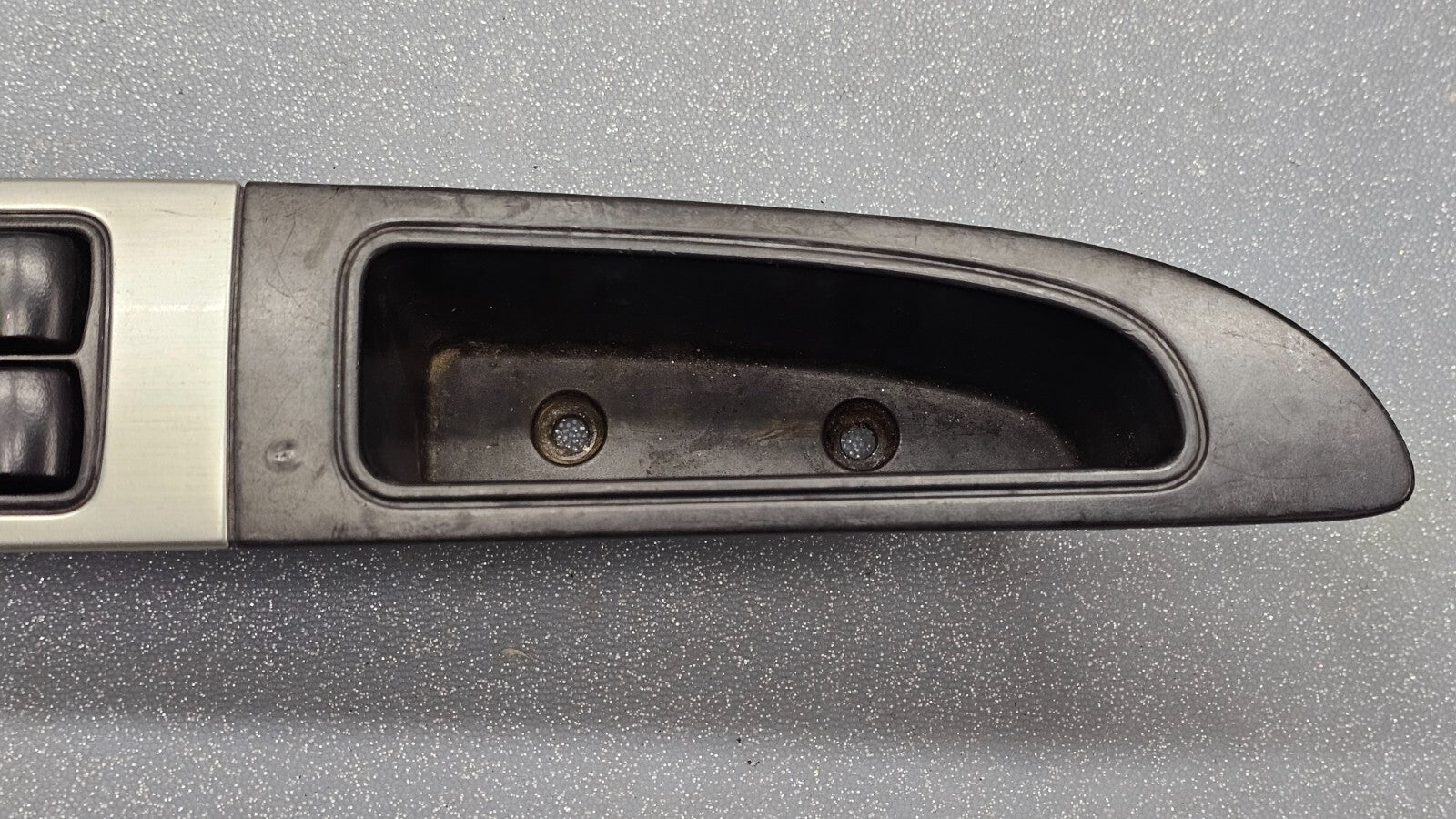 🔥05-09 UPLANDER MONTANA LH LEFT DRIVER POWER WINDOW MASTER SWITCH BEZEL SILVER