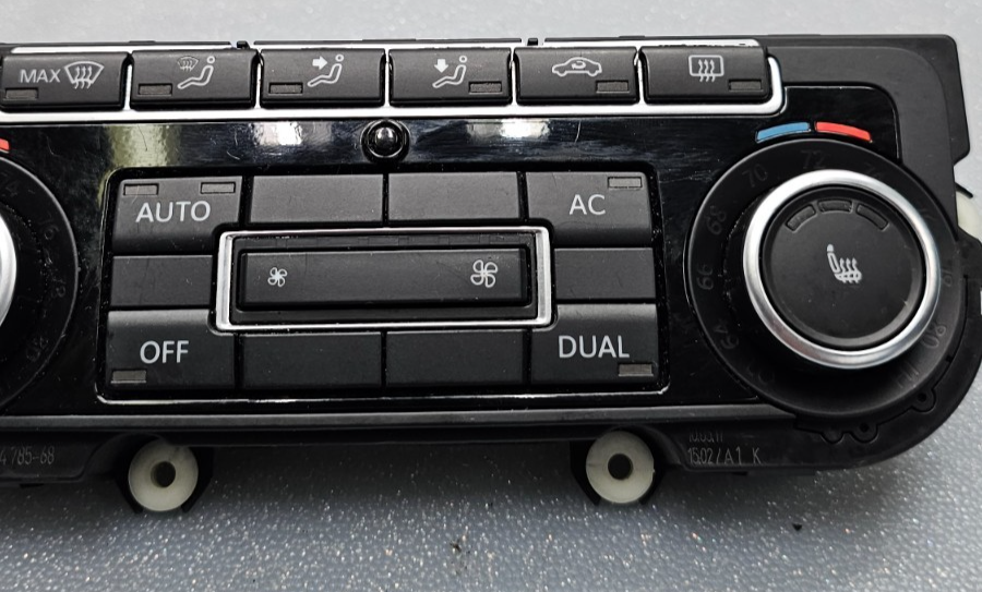 10-14 Volkswagen GOLF Dash AC Heater Temperature Climate Control Air Conditioner