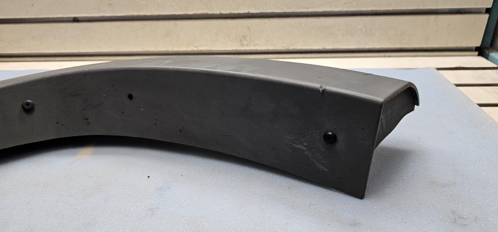 🔥02-07 Jeep Liberty Right Rear Door Fender Flair Extension Molding Gray