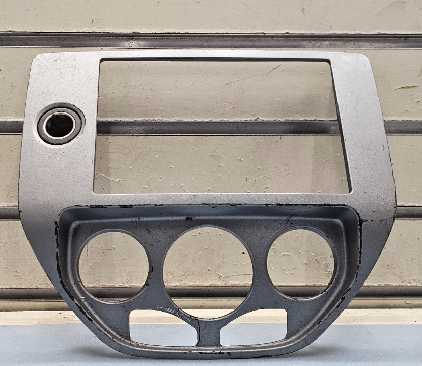 🔥05-07 FOCUS FRONT CENTER DASH RADIO CLIMATE CONTROL BEZEL TRIM PANEL SILVER