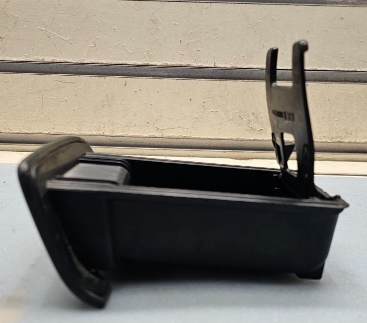 🔥01-05 Hyundai Santa Fe Center Console Ashtray Ash Tray Black
