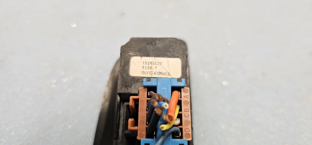 🔥03-06 Silverado Tahoe Suburban Yukon Sierra Left Rear Window Door Switch Black