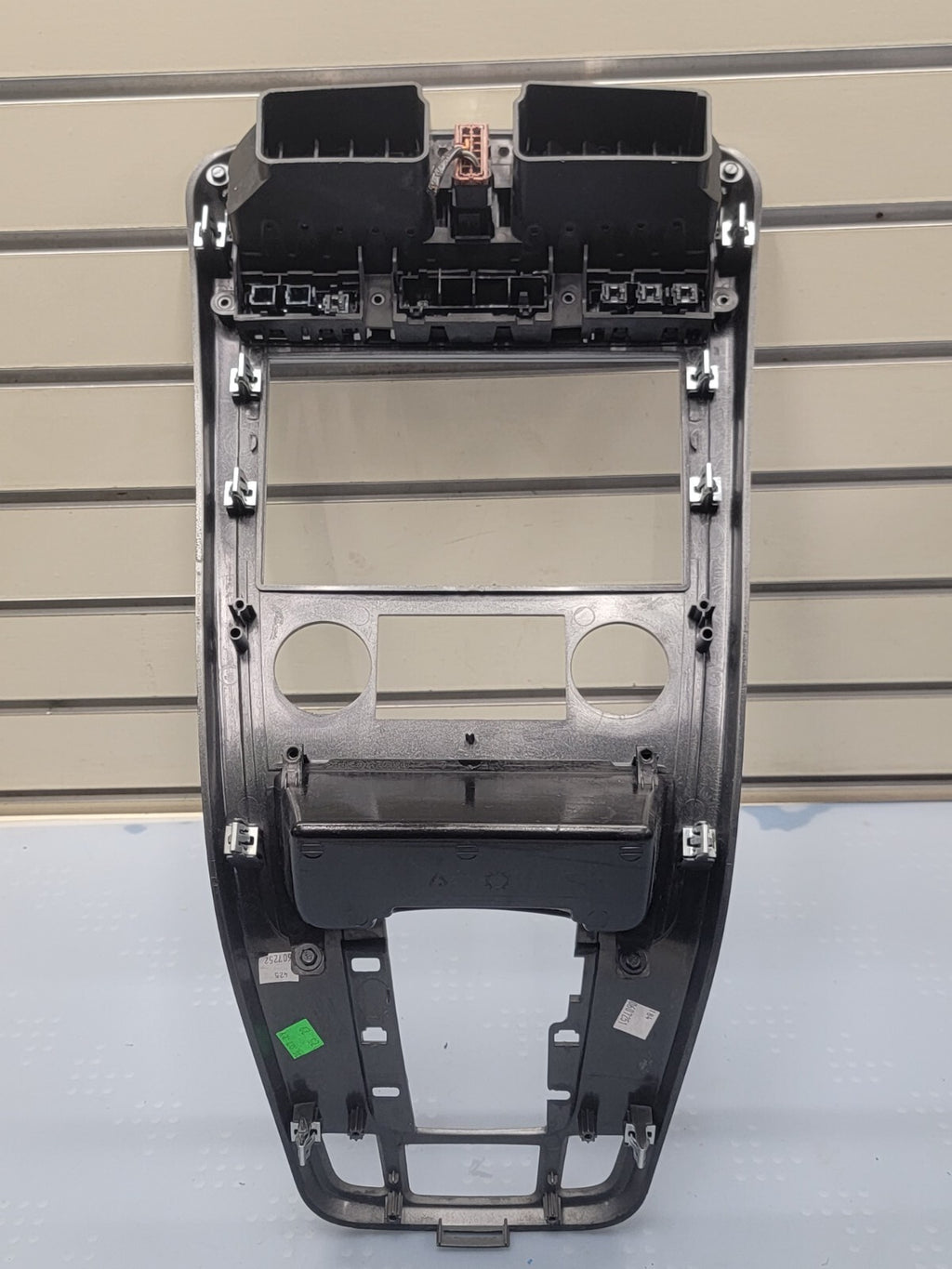 🔥07-09 Chevrolet Equinox Center Dash Radio Climate Bezel Surround Trim TAN