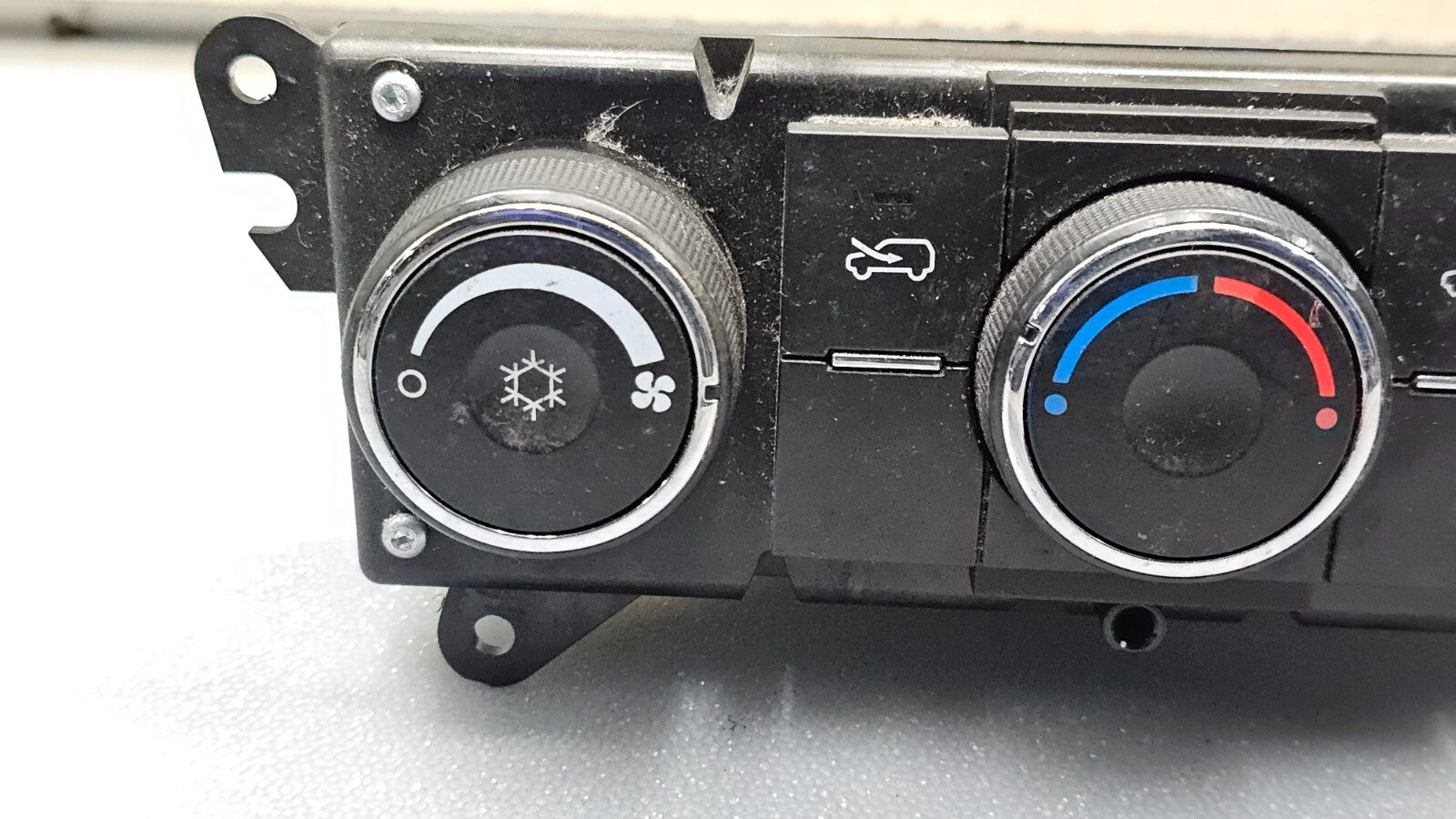 🔥07-09 CHEVY EQUINOX DASH CENTER AC HEATER CLIMATE TEMPERATURE CONTROL UNIT OEM