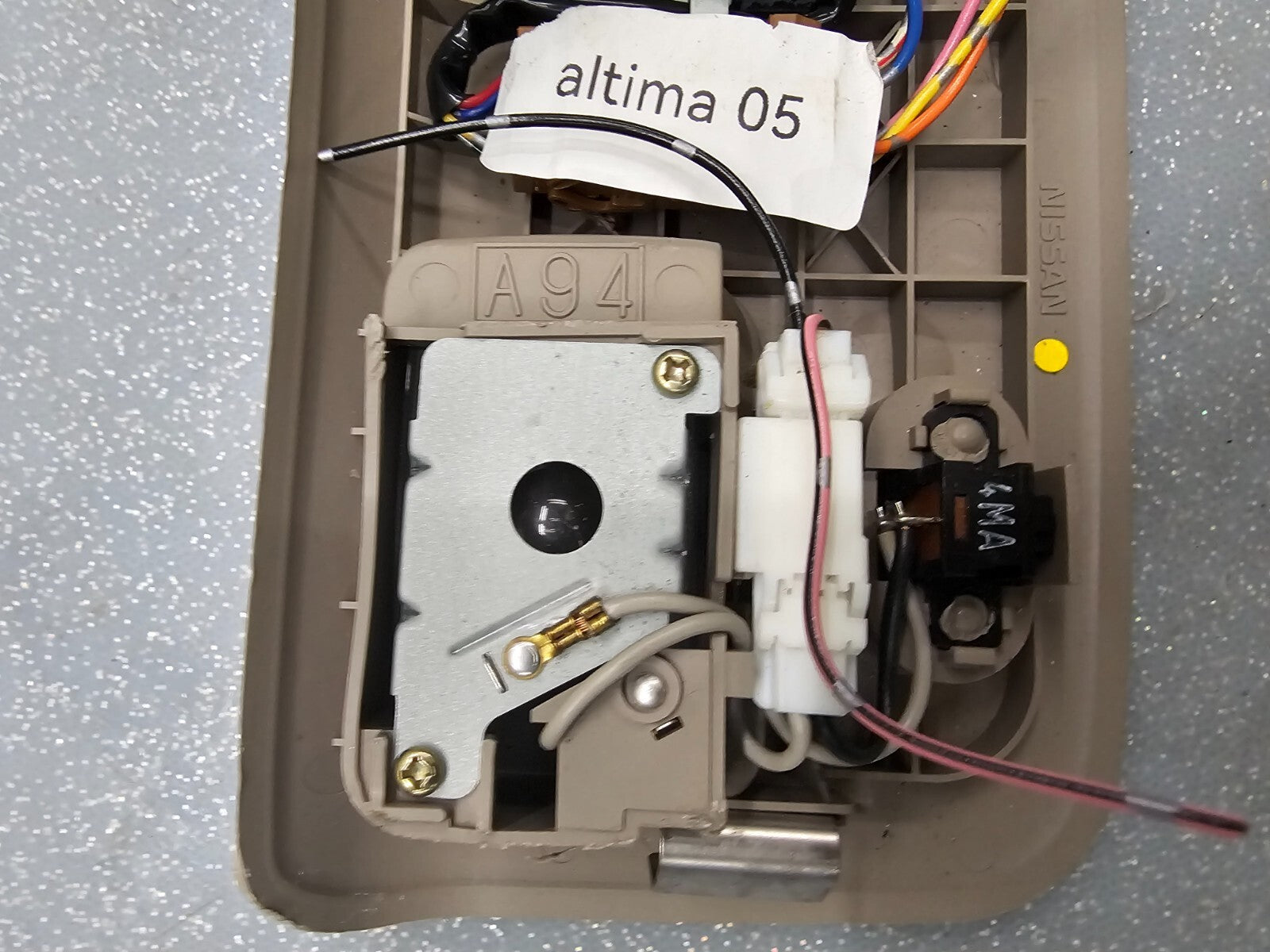 🔥02-06 Nissan Altima Overhead Console Control Unit Dome Map Light Lamp Tan OEM