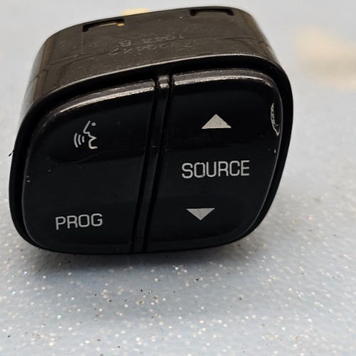 🔥03-09 YUKON SIERRA CALL SOURCE SWITCH Steering Wheel Control Button Black