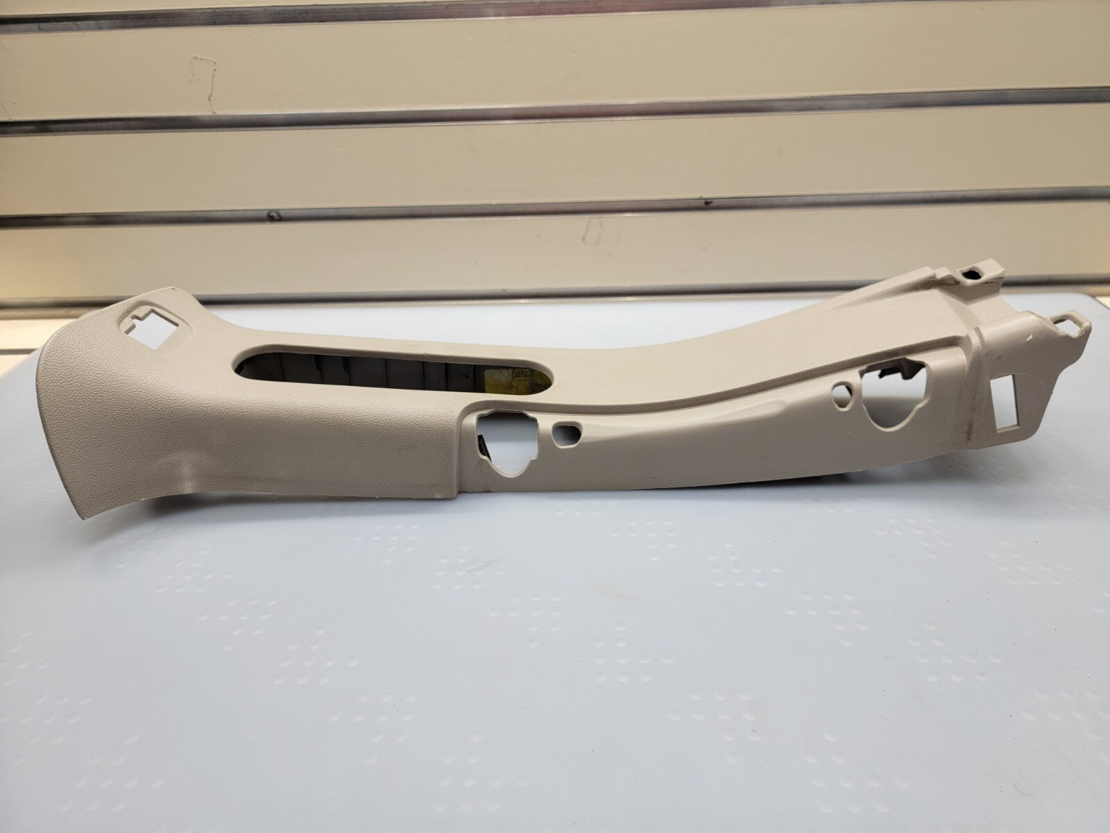 08-16 Dodge Grand Caravan LEFT Center Upper B Pillar Panel Trim Cover 29587 TAN