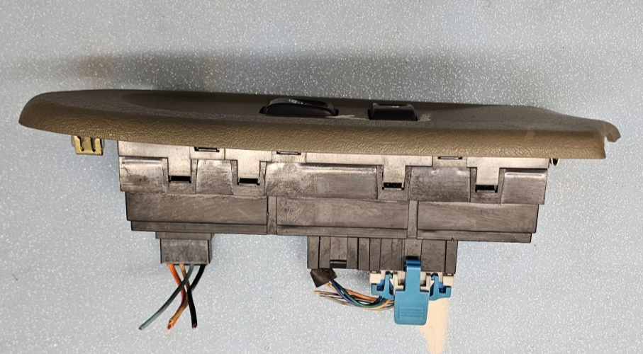 🔥02-05 CHEVY TRAILBLAZER Window Switch Front RIGHT Passenger Side Tan OEM