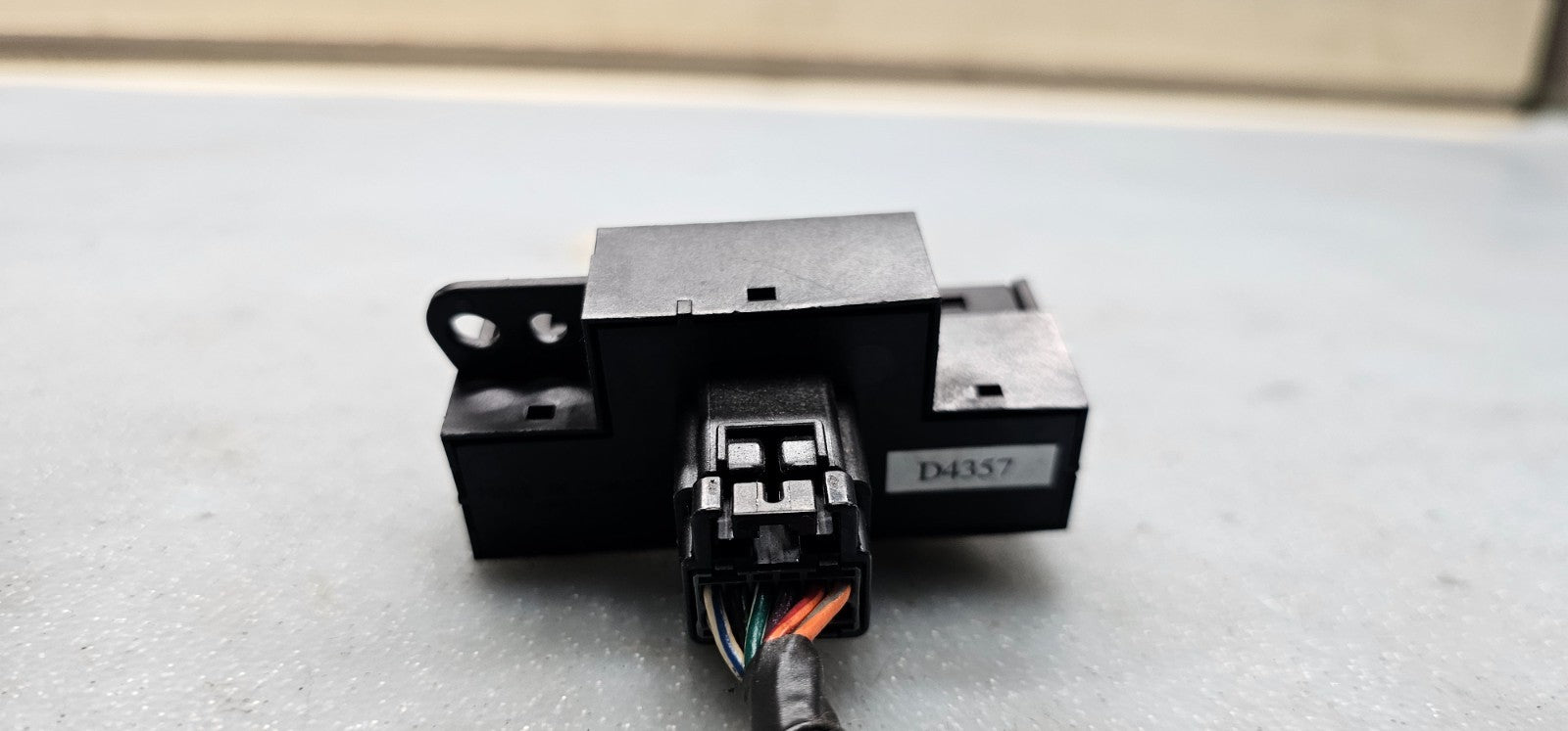 🔥05-10 Chrysler 300 Grand Caravan Hazard Warning Light Control Switch Black OEM